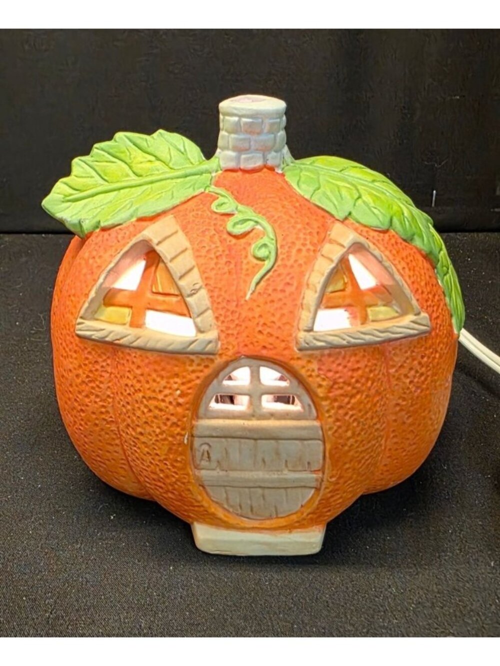 Vintage Brinn's Light-Up Spooky Pumpkin Jack-O-Lantern House Halloween Decor